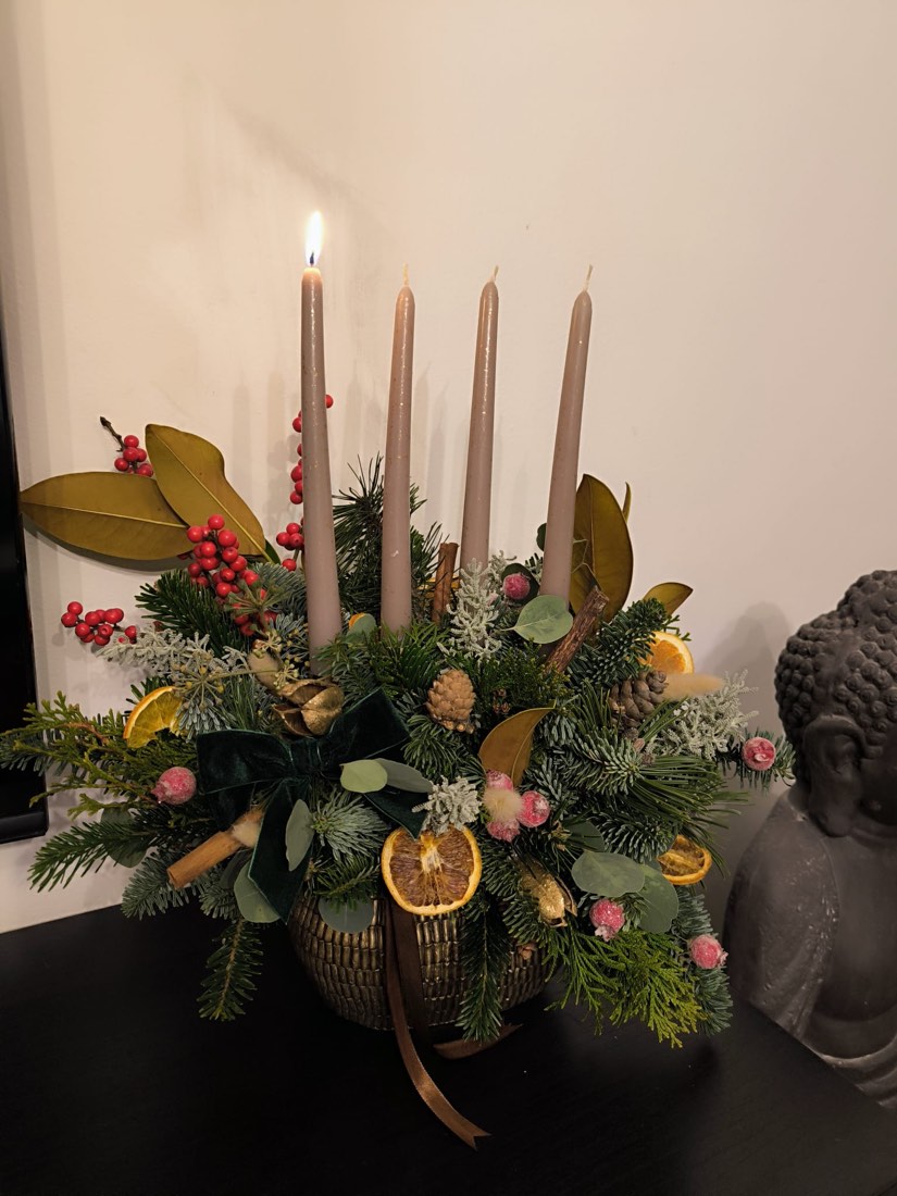 Adventní dekorace se svíčkami